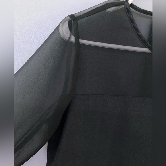 Forever 21 Contemporary Black Long Sleeved Top - Picture 4 of 6